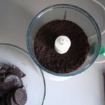 3. Zmiksować ciemne ciasteczka